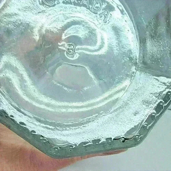 Set of 2 Red Lobster Lighthouse Glasses-Canada - Picture 5 of 6